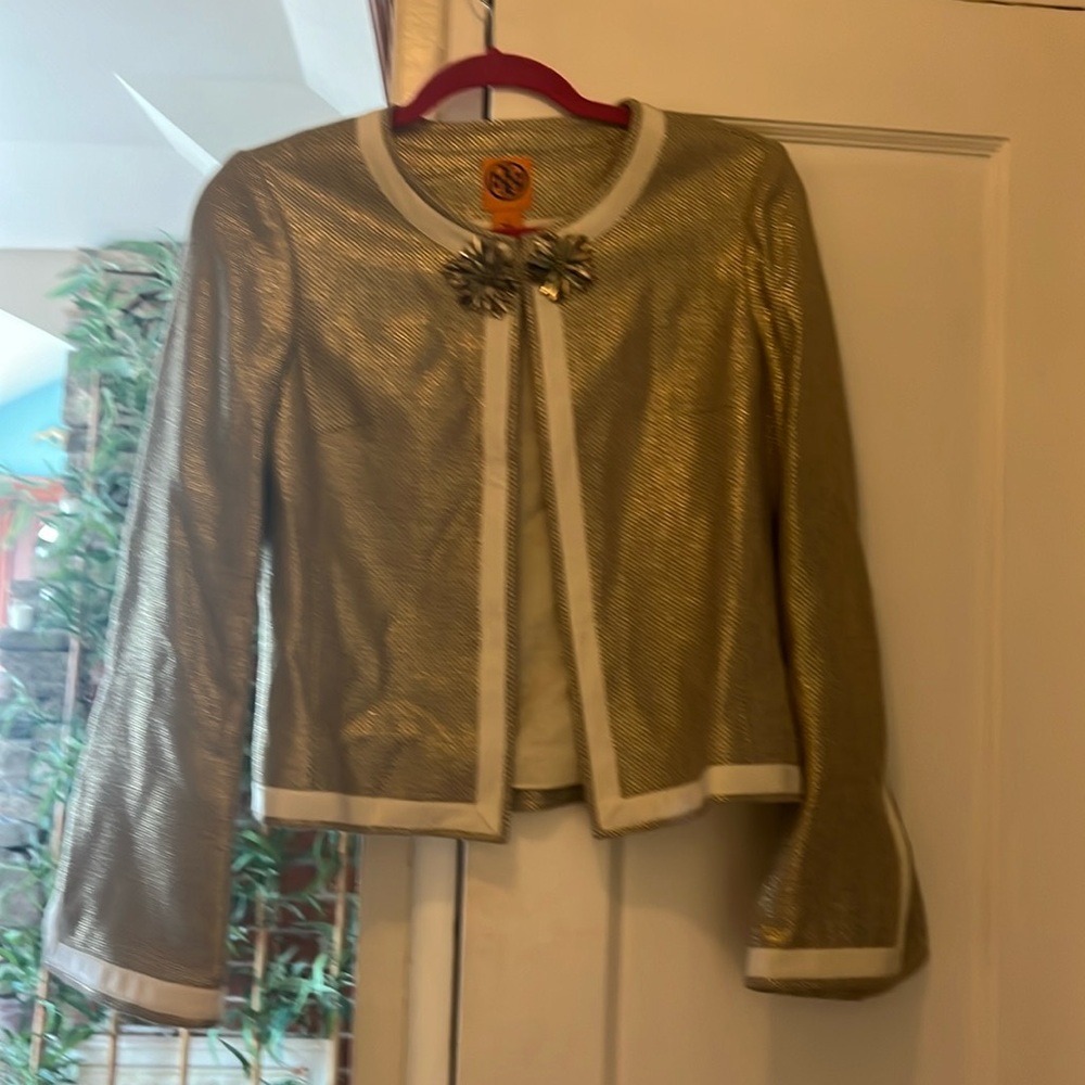 Tory Burch - Gorgeous in Gold!